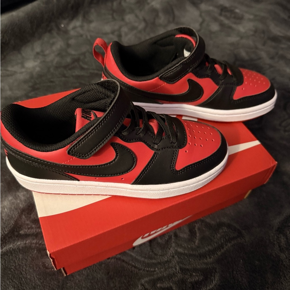 Nike Kids Black and Red Sneakers